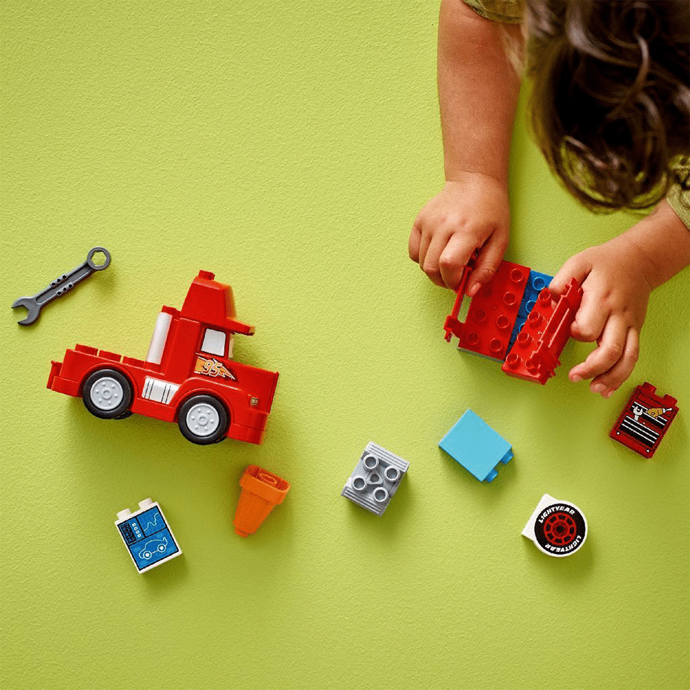 10417 Lego Duplo Mack At The Race