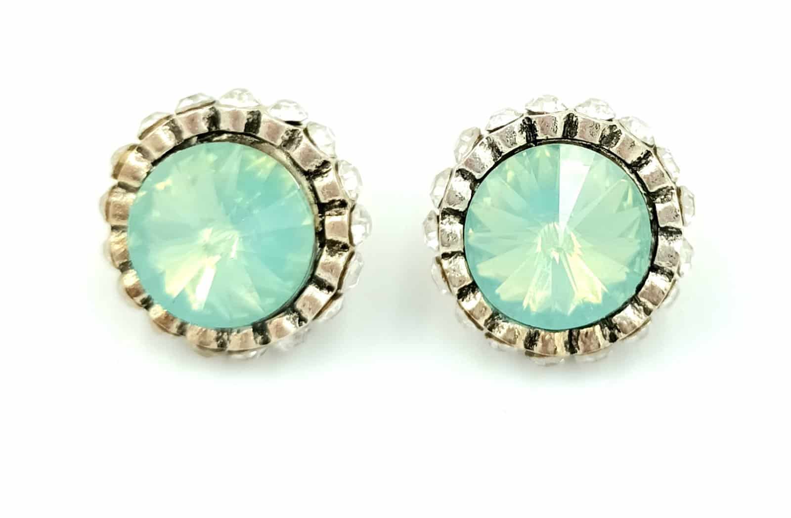 papell.grΣκουλαρικια Στρογγυλα Με Περιμετρικα Στρας Και Μεγαλο Πετραδι Φ2Cmpapell.gr