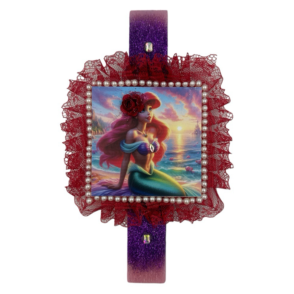 papell.grΛαμπάδα χειροποίητη πλακέ αρωματική καδράκι Άριελ με κόκκινη δαντέλα 26 εκpapell.gr