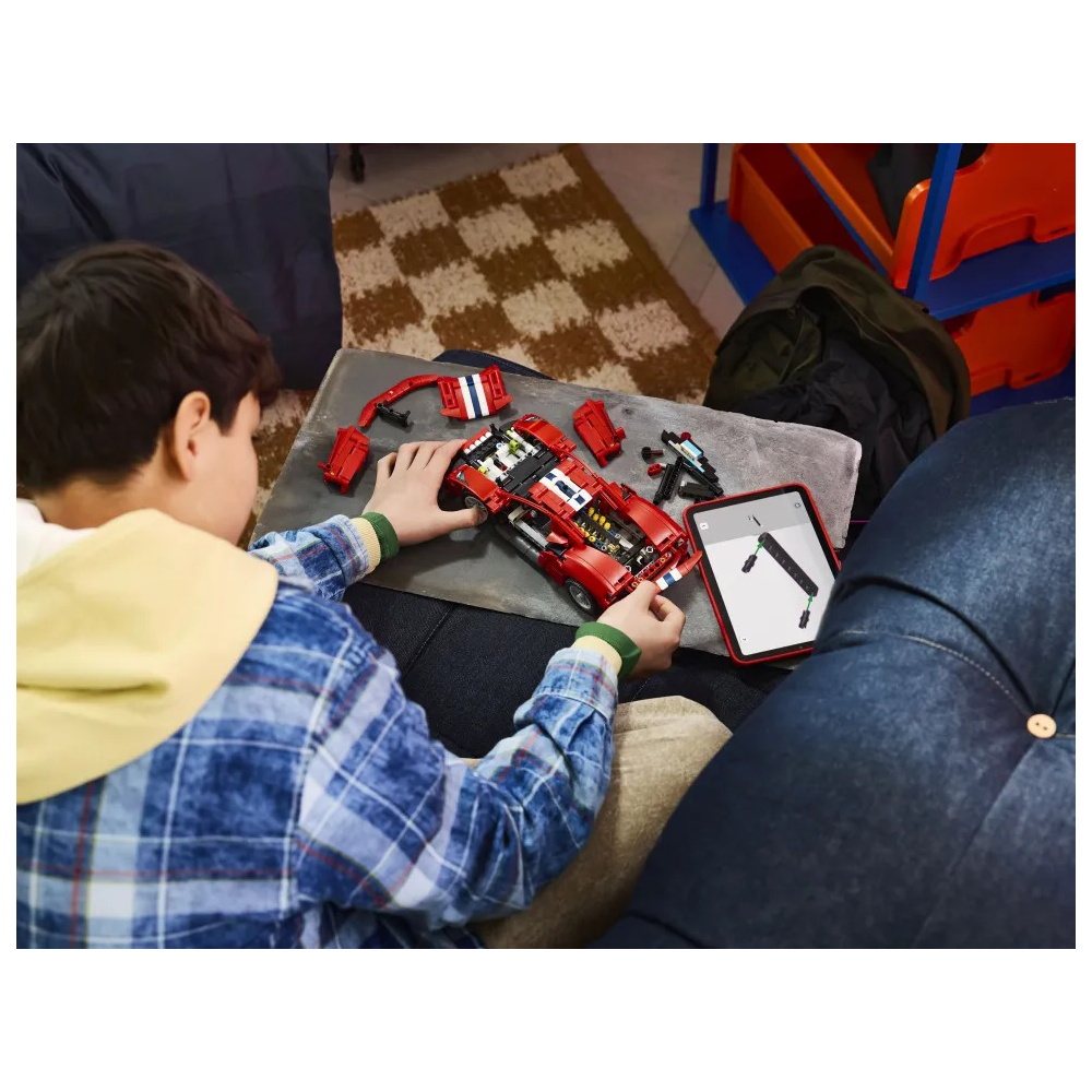 42235 Technic Ferrari 488 Pista Car