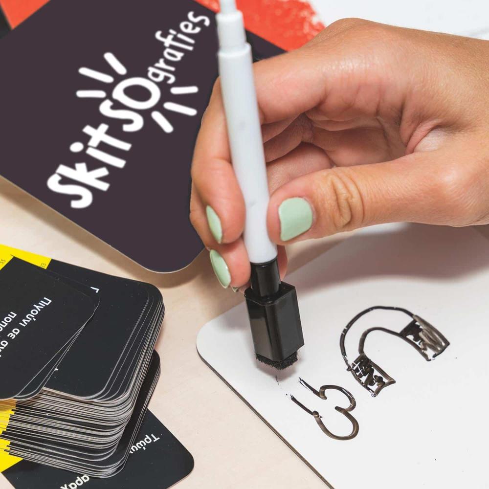 Επιτραπεζιο Σκιτσογραφιες - Ακαταλληλο