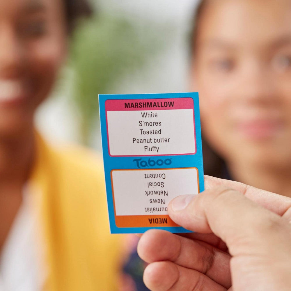 Hasbro Taboo Μικροί εναντίον Μεγάλων