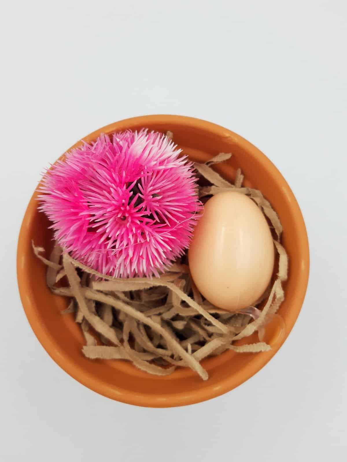 Γλαστρακι Κεραμικο Με Αυγα