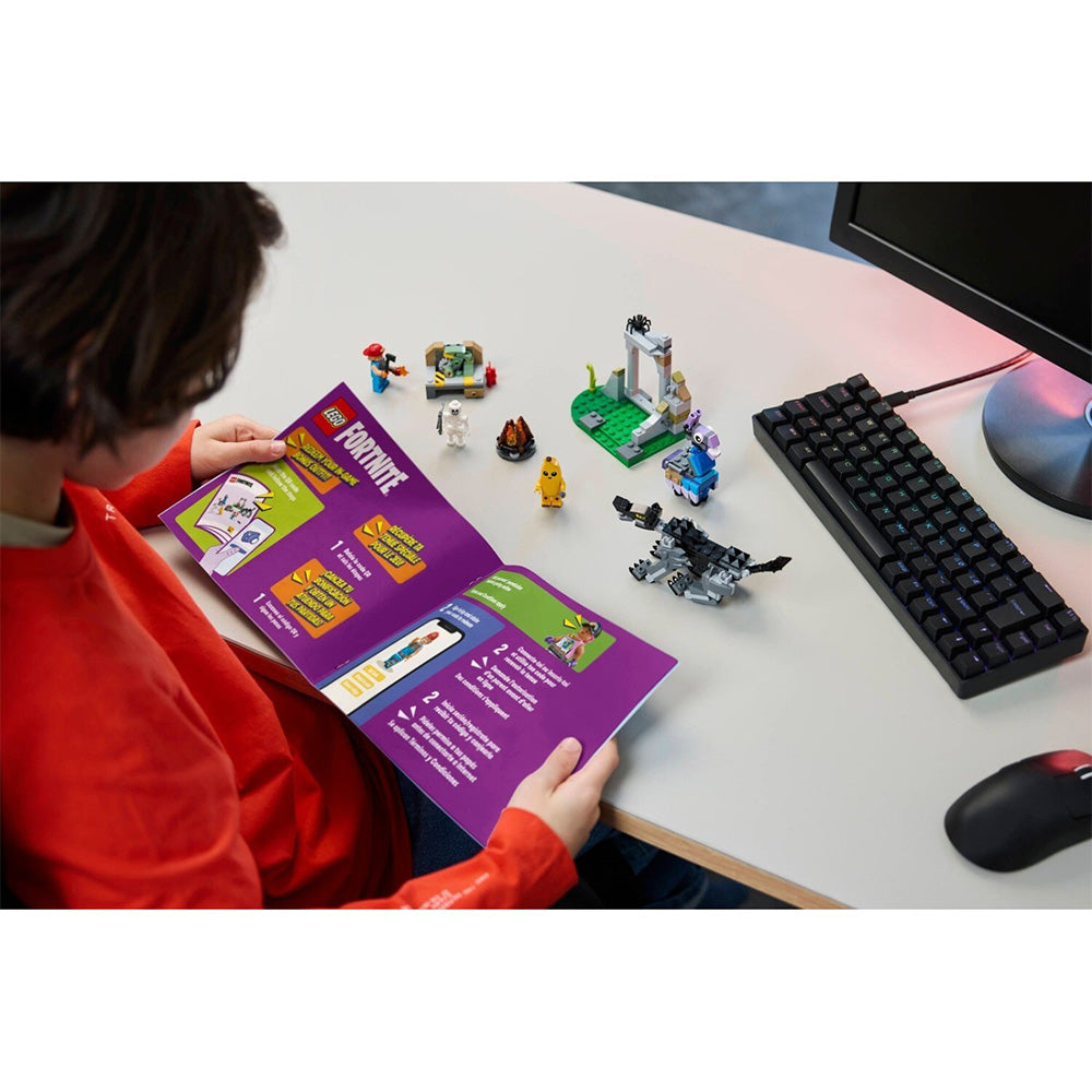 77075 Lego Fornite Peely & Sparkplug's Camp 