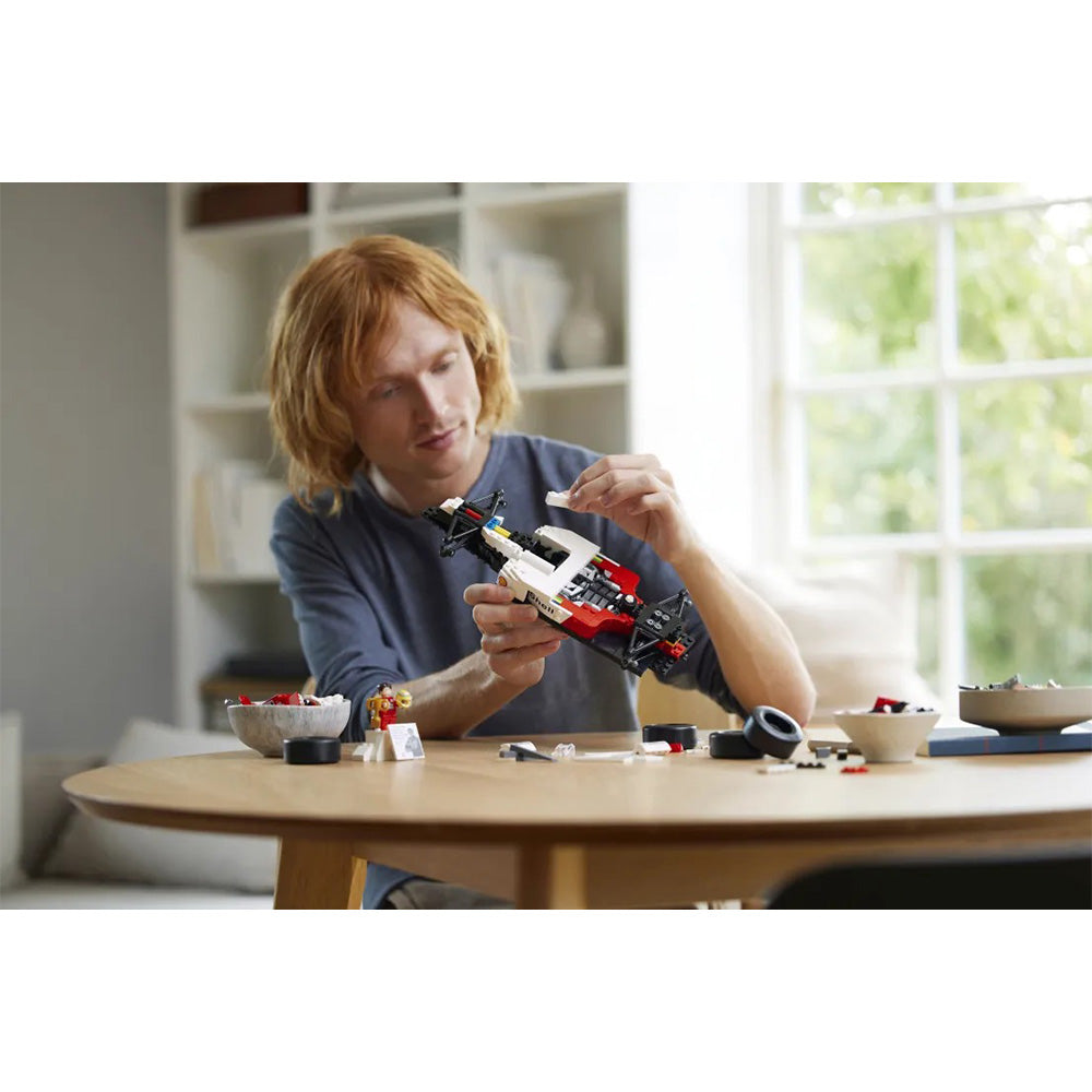 10330 Lego cons McLaren MP4/4 & Ayrton Senna