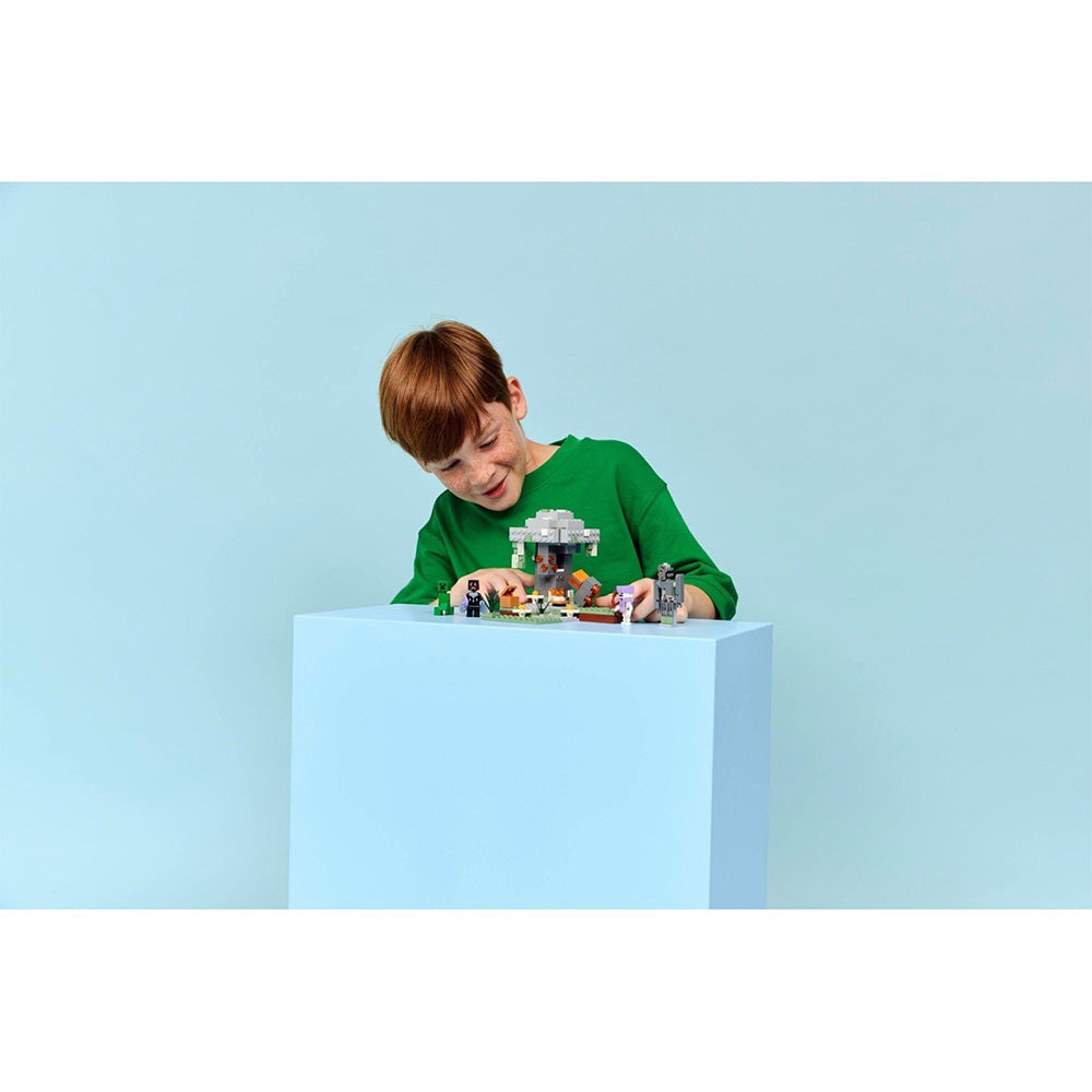 21586 Lego Minecraft The Pale Garden