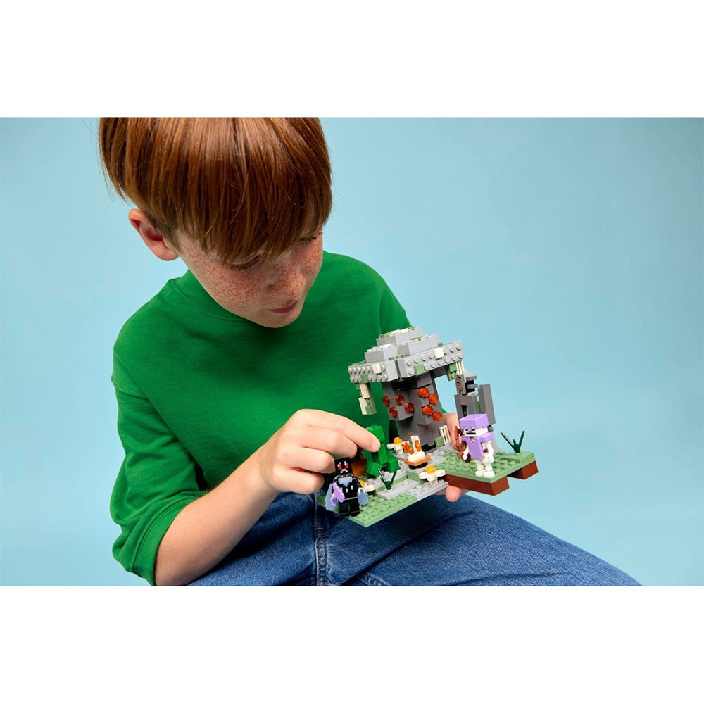 21586 Lego Minecraft The Pale Garden