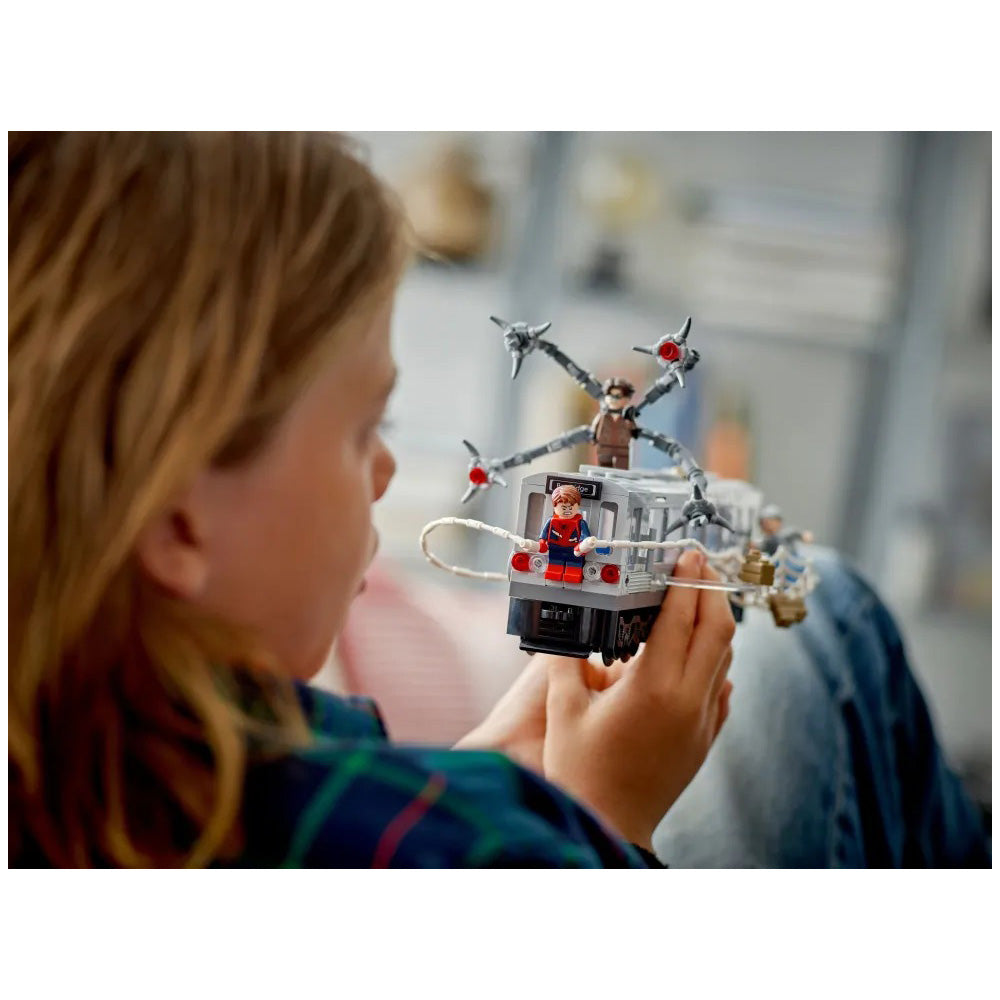 76321 Lego Super Heroes Spider-Man vs. Doc Ock Subway Train Scene