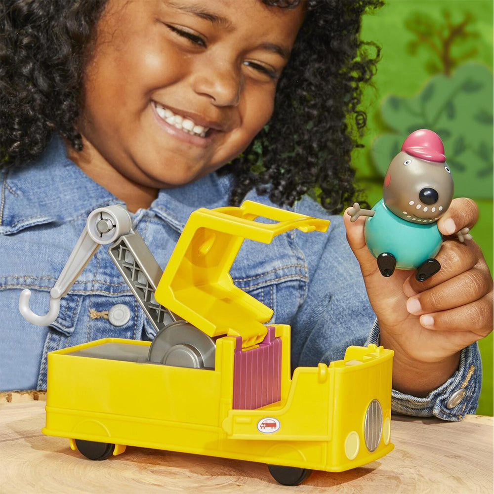 Hasbro Peppa Pig Granddad Dogs Tow Truck Construction Vehicle And Figure Set 