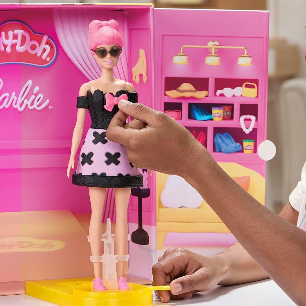 Play-Doh Barbie Designer Fashion Show Playset 